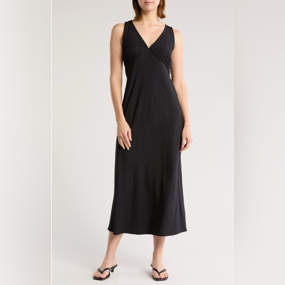 NEW…STITCHDROP Audubon V-Neck Dress - Picture 1 of 5